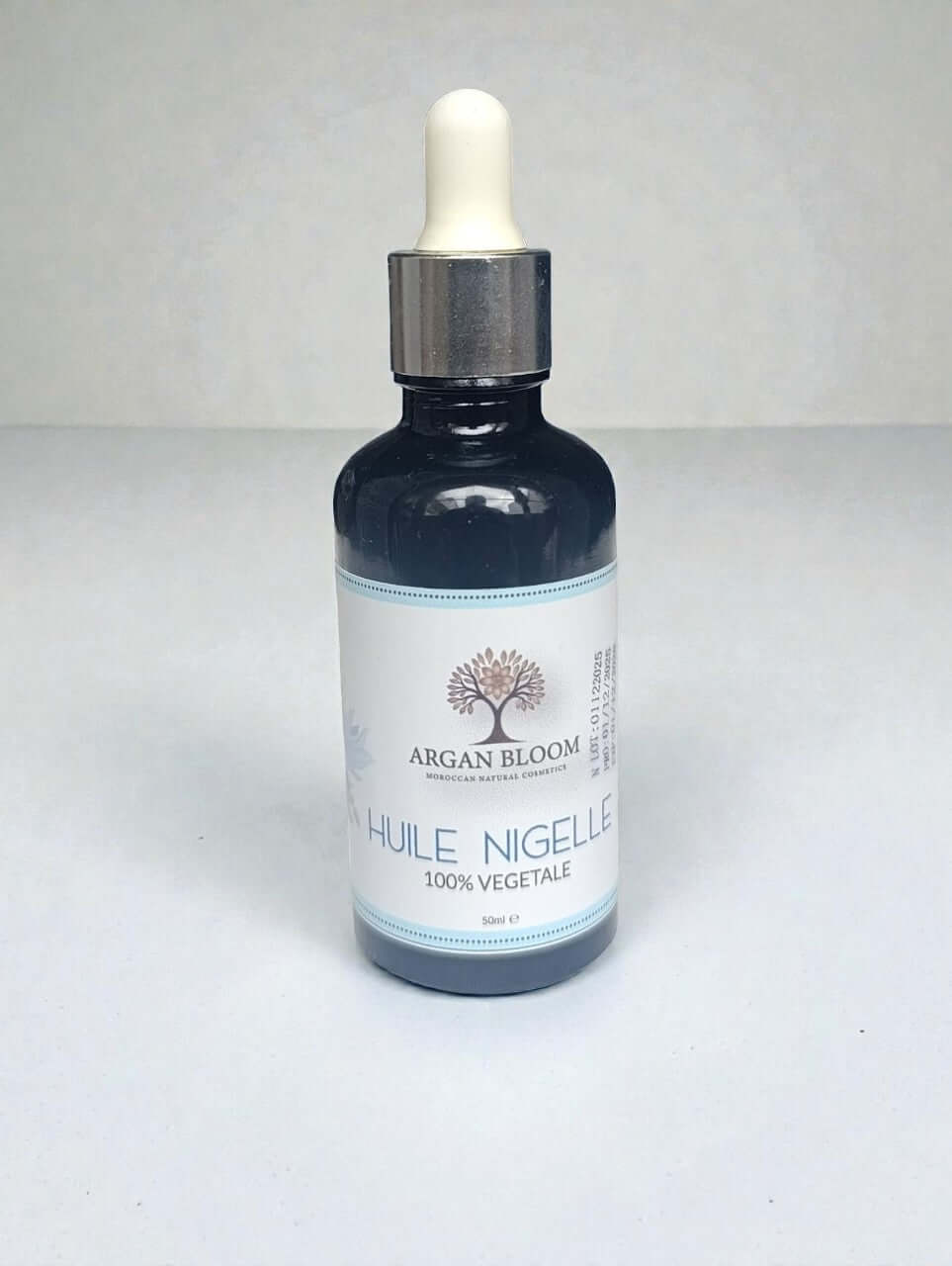 Flacon de 50 ml d'Huile de Nigelle BIO 100% végétale pour le soin de la peau et des cheveux.